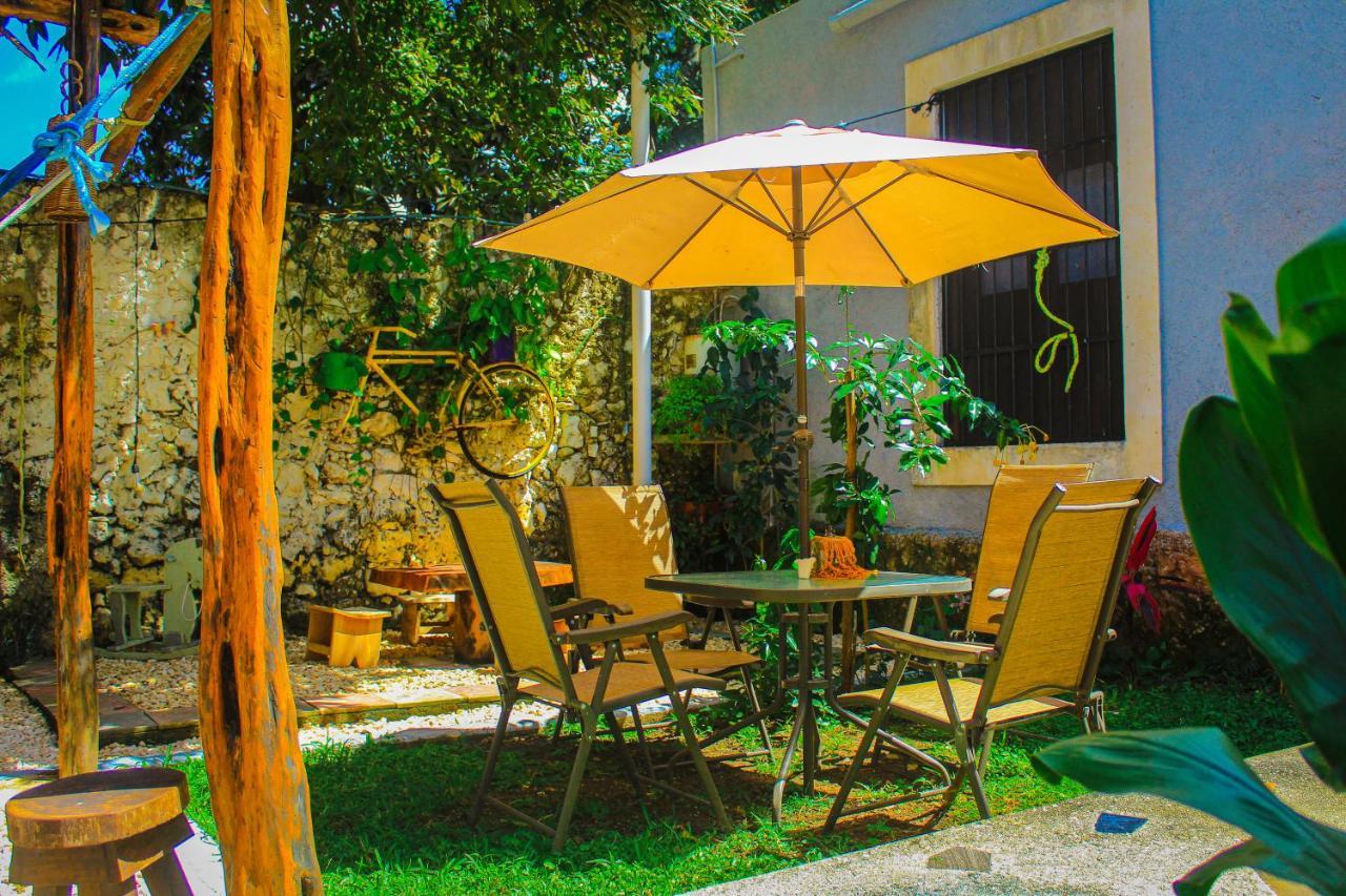 Casa Aluxes Hotel Valladolid  Exterior foto